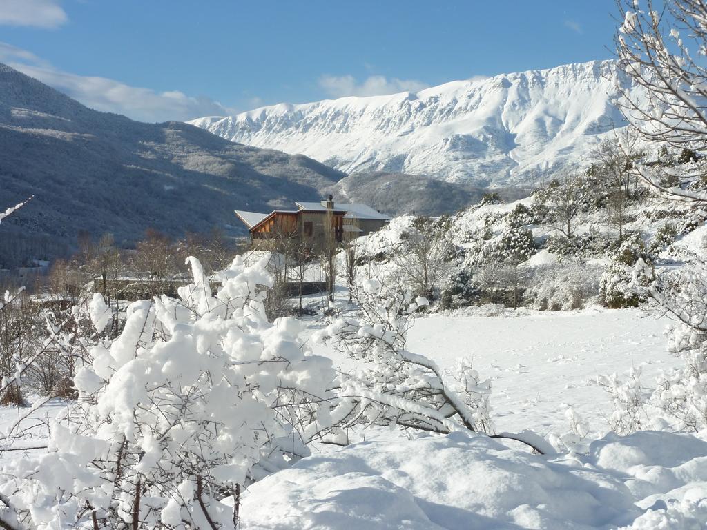 La Llardana Guest House Benasque Eksteriør bilde