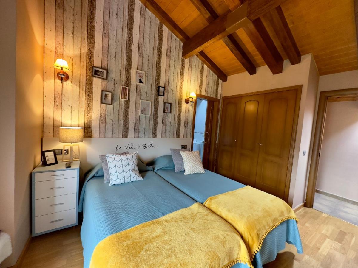 La Llardana Guest House Benasque Eksteriør bilde