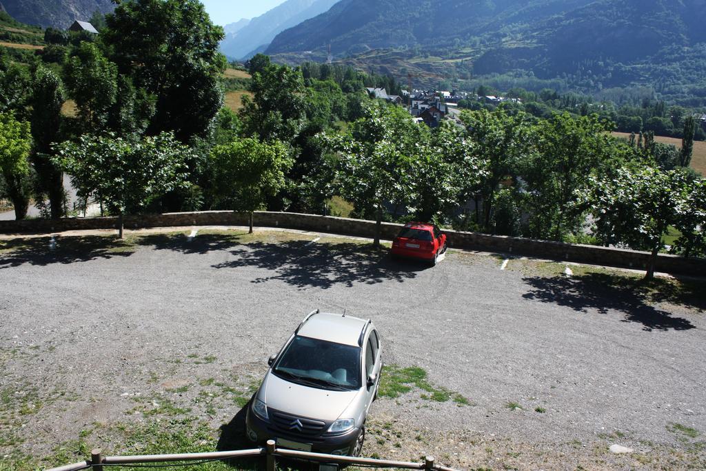 La Llardana Guest House Benasque Eksteriør bilde